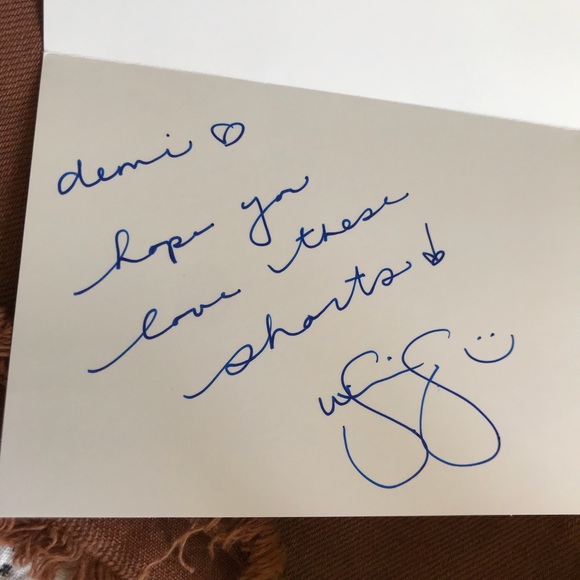 Missguided Distressed Shorts Rust 6 - Picture 7 of 8